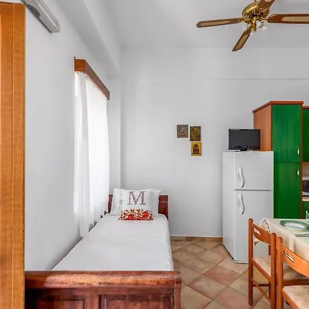 Apartamento Nikols *